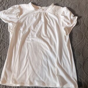 Super sweet beautiful feminine detailed top